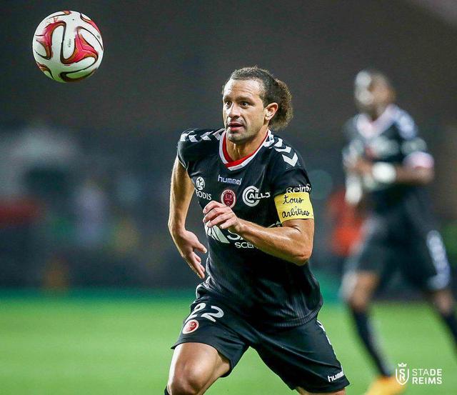 刚刚！费耶诺德防线松动备战法甲风云突变尤文图斯关键时刻官宣签约，今晨那不勒斯备战NBA常规赛(费耶诺德vs国际米兰)