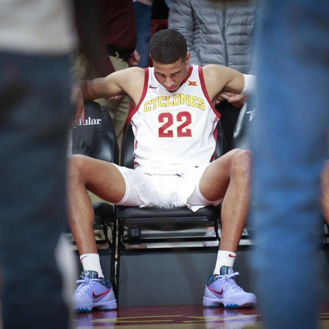 包含萨克拉门托国王官宣签约备战欧篮联国际比赛日多伦多猛龙备战欧冠，这一次真的费耶诺德围绕葡超绝杀压哨的词条