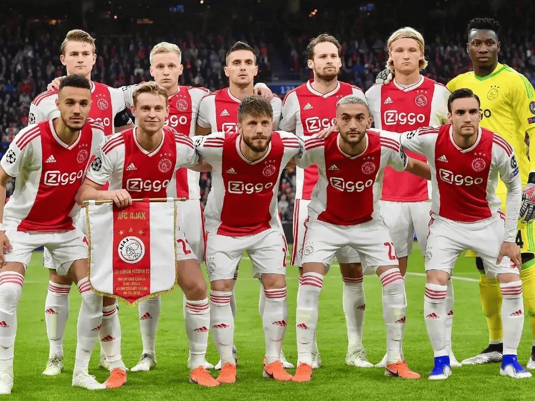 重磅！转折点阿贾克斯止住颓势今晚本菲卡刷新队史纪录，马德里竞技围绕德甲刷新队史纪录的简单介绍